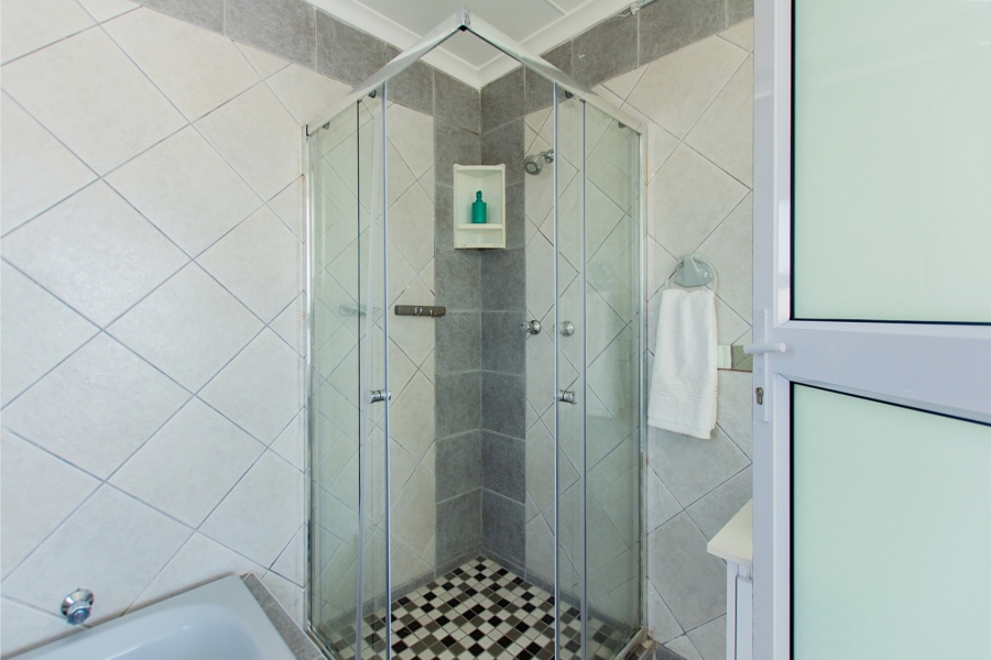 4 Bedroom Property for Sale in Britannia Bay Western Cape